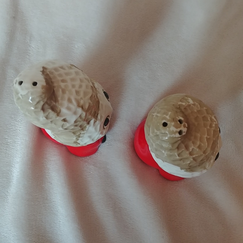 Vintage anthropomorphic peanut salt pepper shakers - Picture 5 of 8